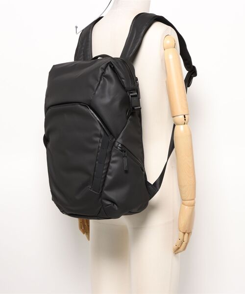 ZERO HALLIBURTON（ゼロハリバートン）の「レキシントン2 デイパック B4ファイル収納 14.0インチPC収納 81475（バックパック/リュック・メンズ・ブラック・FREE）」の5枚目の写真