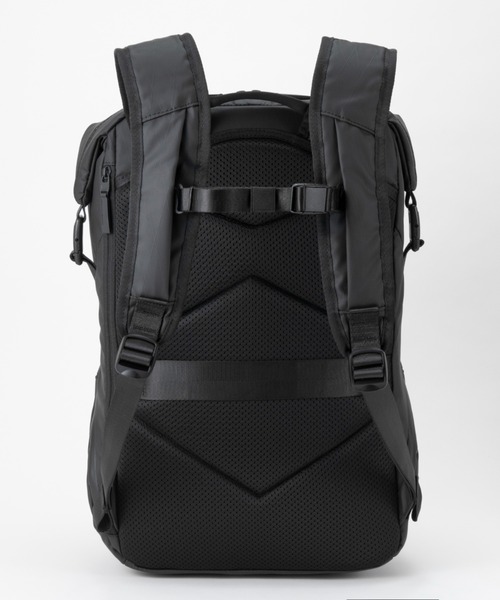 ZERO HALLIBURTON（ゼロハリバートン）の「レキシントン2 デイパック B4ファイル収納 14.0インチPC収納 81475（バックパック/リュック・メンズ・ブラック・FREE）」の7枚目の写真