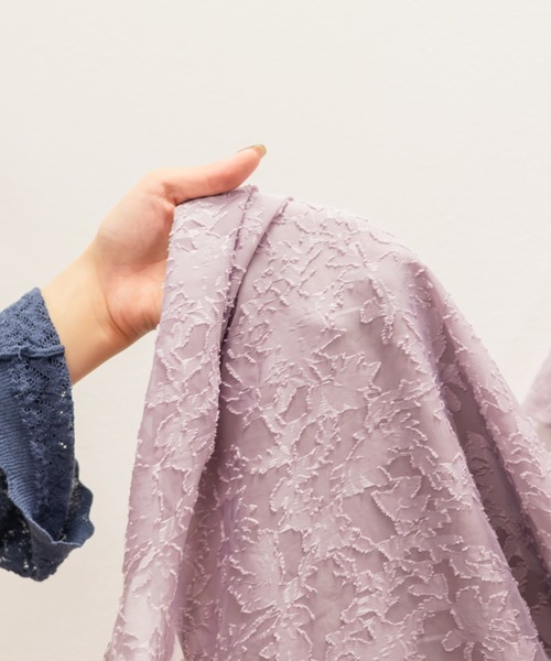 CLETTE(クレット)の「シアー花柄カシュクールワンピース(ワンピース・レディース・ブルー/ピンク/ネイビー・4L/3L/LL)」の4枚目の写真