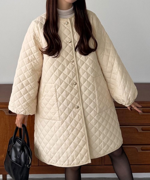 callautia（カラウティア）の「金ボタンノーカラーキルティングコート（ノーカラーコート・レディース・モカ/ブラック/アイボリー・SMALL/MEDIUM/LARGE）」の2枚目の写真