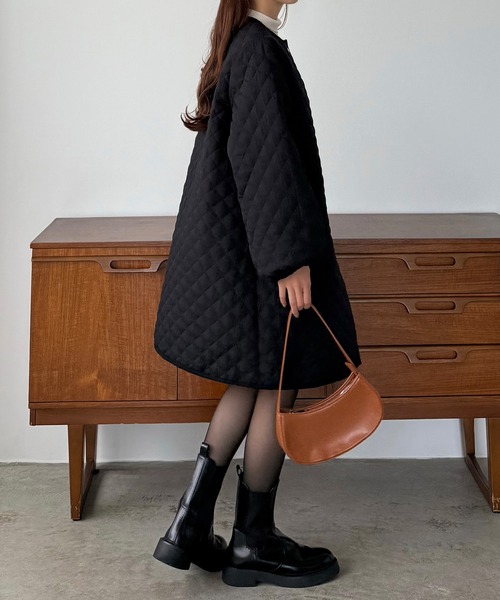 callautia（カラウティア）の「金ボタンノーカラーキルティングコート（ノーカラーコート・レディース・モカ/ブラック/アイボリー・SMALL/MEDIUM/LARGE）」の8枚目の写真