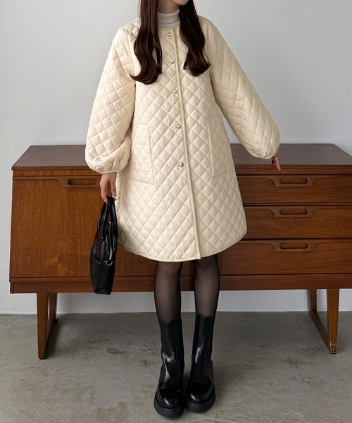 callautia（カラウティア）の「金ボタンノーカラーキルティングコート（ノーカラーコート・レディース・モカ/ブラック/アイボリー・SMALL/MEDIUM/LARGE）」の9枚目の写真