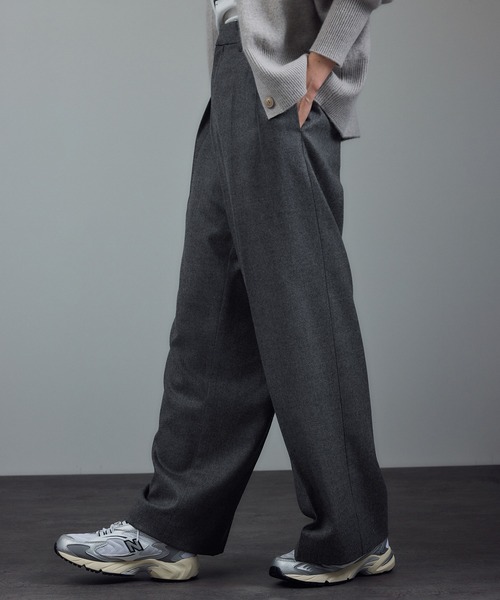 ウールタックワイドパンツ / セットアップ対応（スラックス）｜SALON