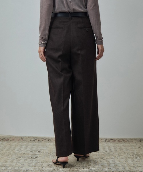 SALON adam et rope'(サロン アダム エ ロペ)の「ウールタックワイドパンツ / セットアップ対応(スラックス・レディース・グレー/チャコールグレー/ダークブラウン・M/S/X-SMALL)」の12枚目の写真