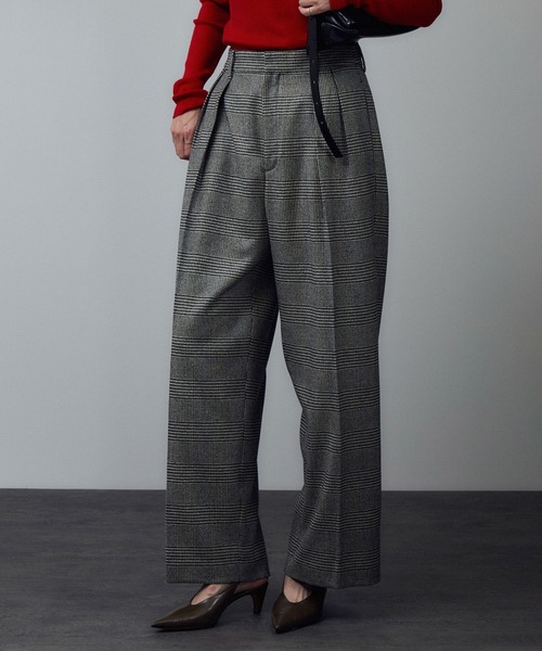 SALON adam et rope'(サロン アダム エ ロペ)の「ウールタックワイドパンツ / セットアップ対応(スラックス・レディース・グレー/チャコールグレー/ダークブラウン・M/S/X-SMALL)」の16枚目の写真