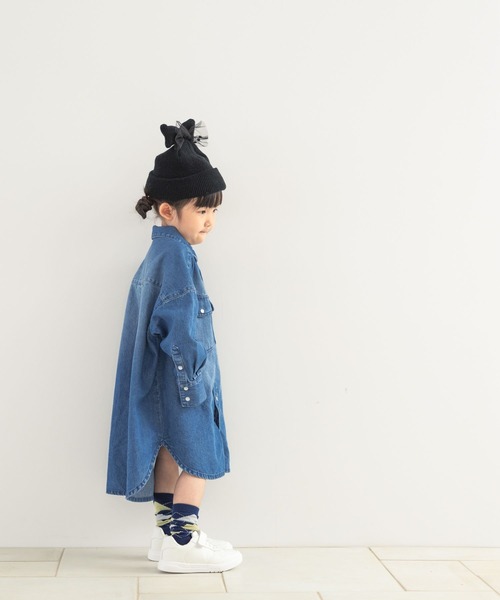 LOWRYS FARM（ローリーズファーム）の「デニムシャツワンピース　 573276（ワンピース・キッズ・ワンウォッシュ/ブルー・110cm/120cm/130cm/140cm/150cm）」の4枚目の写真