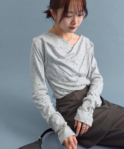 mystic（ミスティック）の「【6色展開 / WEB限定カラーあり！】オフショルロングTシャツ（Tシャツ/カットソー・レディース・ブラック/グレー系その他2/ネイビー/ホワイト/グレー/オフホワイト・FREE/2）」の21枚目の写真