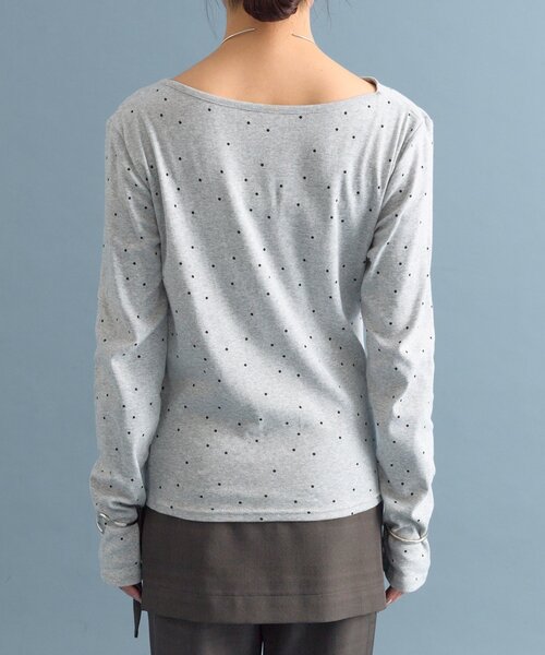 mystic（ミスティック）の「【6色展開 / WEB限定カラーあり！】オフショルロングTシャツ（Tシャツ/カットソー・レディース・ブラック/グレー系その他2/ネイビー/ホワイト/グレー/オフホワイト・FREE/2）」の7枚目の写真