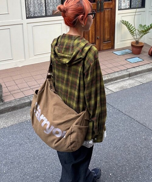 CIAOPANIC TYPY（チャオパニックティピー）の「【アソート加工/ジャケット見え◎】【UNISEX】フード付きチェックシャツ（シャツ/ブラウス・レディース・ネイビー/グレー/イエロー/グリーン・MEDIUM/LARGE）」の13枚目の写真