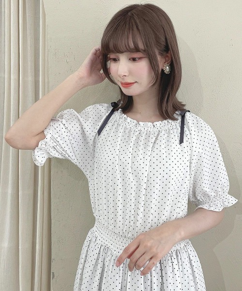 F i.n.t(フィント)の「ドット柄オフショルワンピース【1枚で快適】/fint フィント(ワンピース・レディース・ブラック×ホワイト/ホワイト×ブラック・FREE)」の1枚目の写真