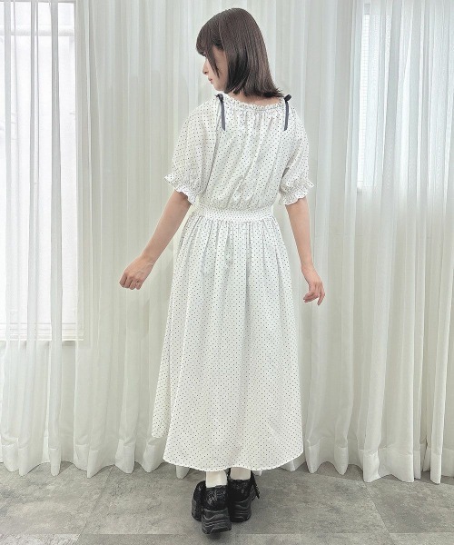 F i.n.t(フィント)の「ドット柄オフショルワンピース【1枚で快適】/fint フィント(ワンピース・レディース・ブラック×ホワイト/ホワイト×ブラック・FREE)」の17枚目の写真