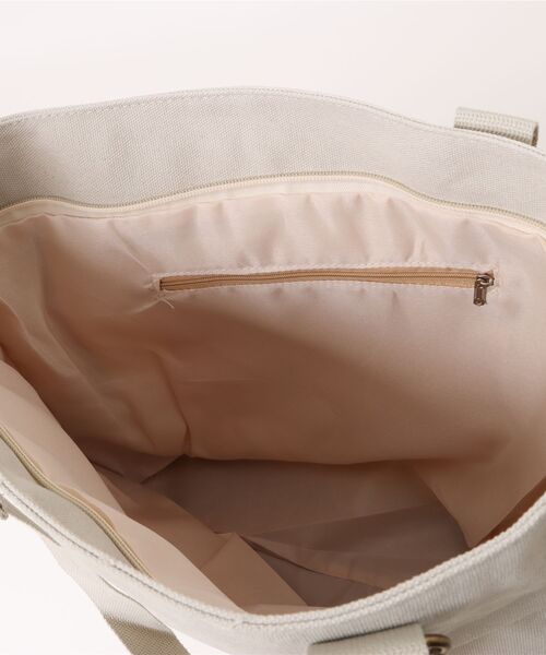 VIBGYOR(ヴィブジョー)の「【IZU】 シンプルキャンバストートバッグ/A4収納可/ユニセックス対応(トートバッグ・レディース・ブラック/ホワイト/ベージュ・FREE)」の10枚目の写真
