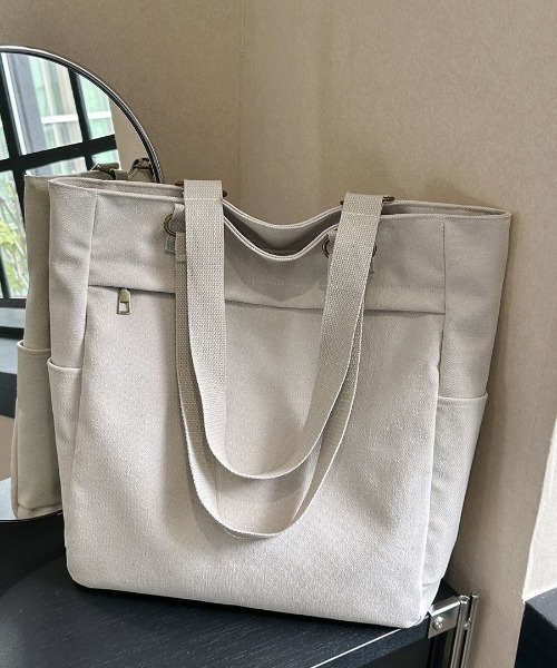 VIBGYOR(ヴィブジョー)の「【IZU】 シンプルキャンバストートバッグ/A4収納可/ユニセックス対応(トートバッグ・レディース・ブラック/ホワイト/ベージュ・FREE)」の8枚目の写真