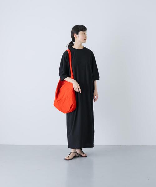 かぐれ（カグレ）の「『2サイズ展開』コクーンスリーブストレートワンピース（ワンピース・レディース・ブラック/チャコールグレー・0/1）」の21枚目の写真