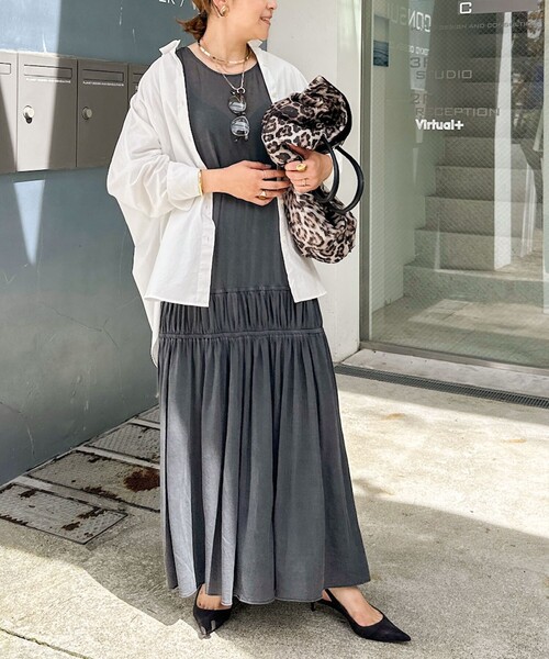 Rie Miller（リエミラー）の「顔料染マキシ丈ワンピース（ワンピース・レディース・サックスブルー/チャコールグレー・38）」の9枚目の写真