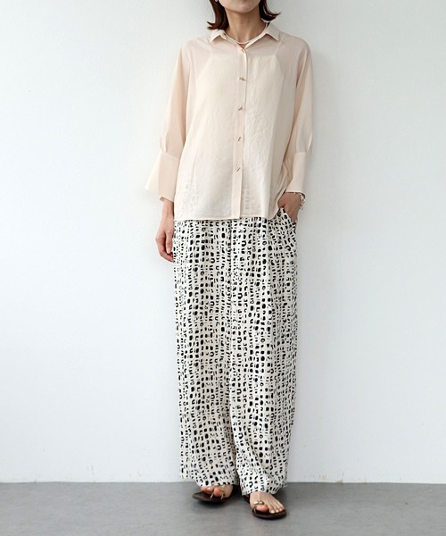 Jines（ジネス）の「Deveauxラメ入りプリントワイドパンツ（その他パンツ・レディース・ホワイト/ブラック・38）」の7枚目の写真