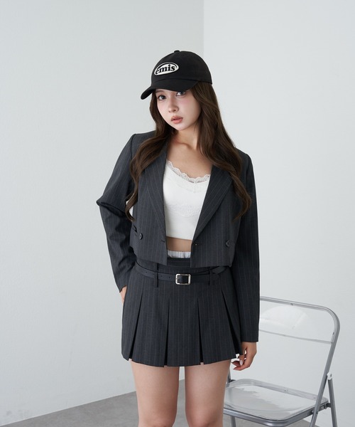 RAY CASSIN(レイカズン)の「ダブルショートジャケット(その他アウター・レディース・ブラック/グレー/チャコールグレー・FREE)」の6枚目の写真