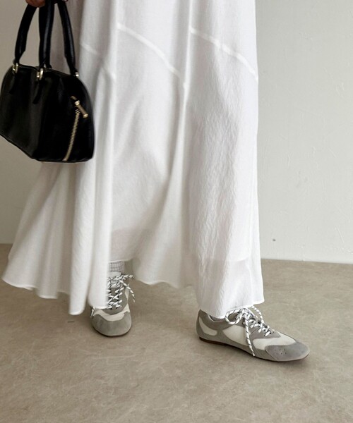 fredy emue（フレディエミュ）の「スマートメッシュスニーカー（スニーカー・レディース・ライトグレー/ブラック・L/M/S）」の5枚目の写真