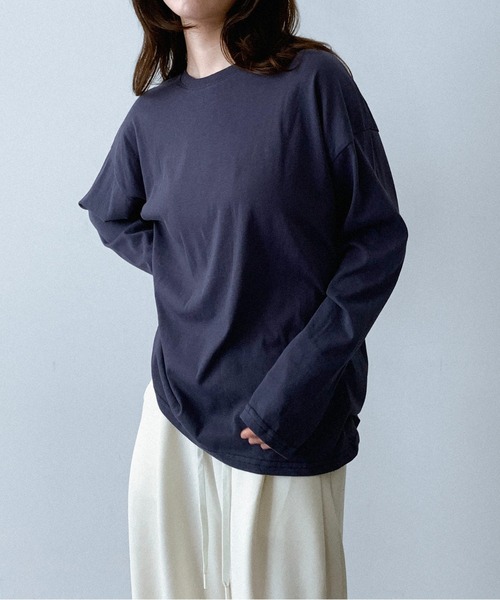 on:nue（オンニュ）の「【on:nue】[着用動画あり！/選べる6色展開] ラウンドネックロングスリーブTシャツ（Tシャツ/カットソー・レディース・アイボリー/ネイビー/ホワイト/グレー/カーキ/ブラック・FREE）」の6枚目の写真