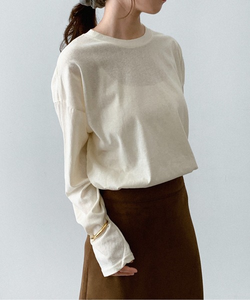 on:nue（オンニュ）の「【on:nue】[着用動画あり！/選べる6色展開] ラウンドネックロングスリーブTシャツ（Tシャツ/カットソー・レディース・アイボリー/ネイビー/ホワイト/グレー/カーキ/ブラック・FREE）」の19枚目の写真