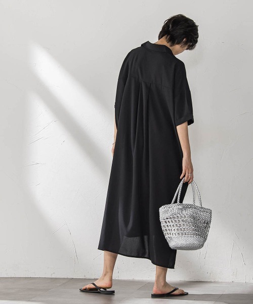 MAYSON GREY（メイソングレイ）の「【WEB限定】スキッパーチュニックワンピース≪洗濯機で洗える≫（ワンピース・レディース・ベージュ/チャコールグレー/ブラック・M）」の13枚目の写真