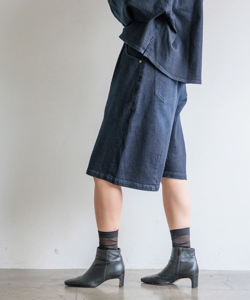 HEREIAM（ヘレイアム）の「【HEREIAM】ユニセックスサイズバリエ/Flexデニムクロップドショーツ（デニムパンツ・レディース・ブラック/インディゴブルー・S-M/M-L）」の18枚目の写真