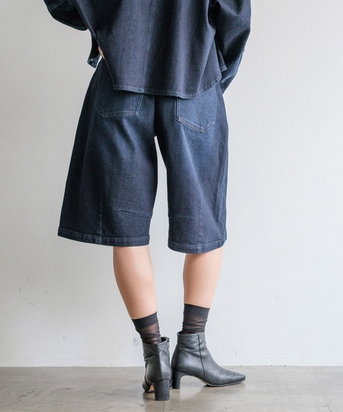 HEREIAM（ヘレイアム）の「【HEREIAM】ユニセックスサイズバリエ/Flexデニムクロップドショーツ（デニムパンツ・レディース・ブラック/インディゴブルー・S-M/M-L）」の20枚目の写真