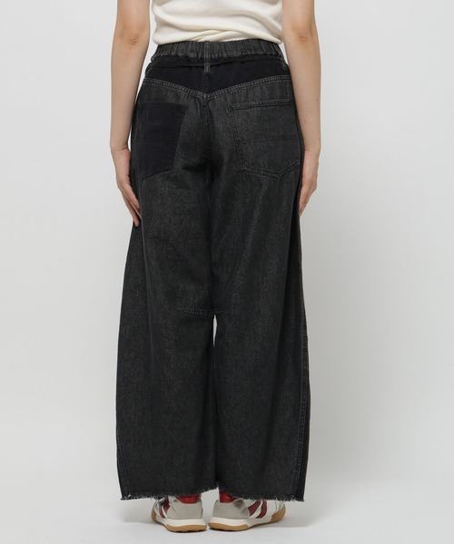 niko and...(ニコアンド)の「【一部店舗限定カラーあり】リメイク風コンビバレルパンツ(デニムパンツ・レディース・ブラック/アクア/ライトグレー/インディゴブルー/ライトブルー・MEDIUM/LARGE)」の16枚目の写真