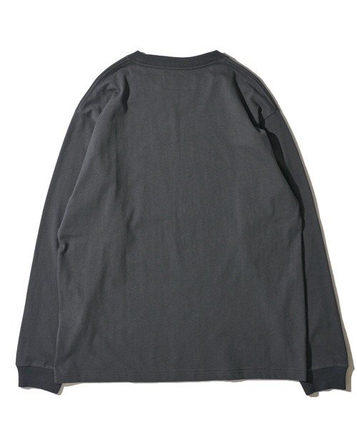 UNIVERSAL OVERALL(ユニバーサルオーバーオール)の「【UNIVERSAL OVERALL】3Dロゴ ロングスリーブクルーネックTシャツ / 3D LOGO LONG SLEEVE TEE(Tシャツ/カットソー・メンズ・ネイビー/ブラック/ミント/チャコールグレー/ホワイト/オートミール・X-LARGE/MEDIUM/SMALL/LARGE)」の12枚目の写真