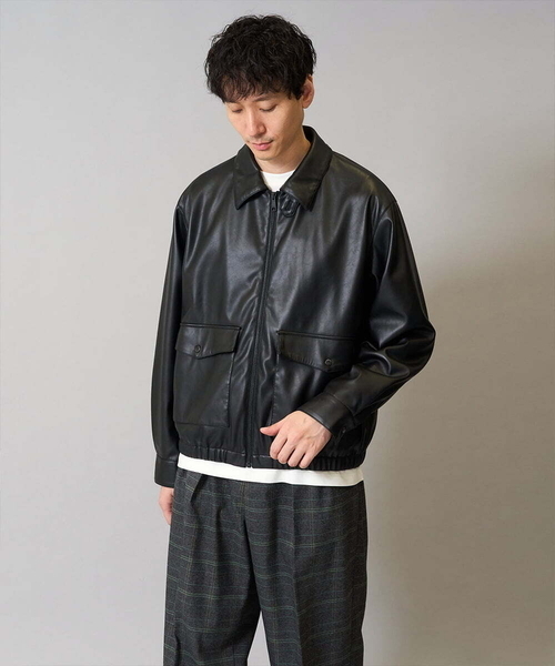 a.v.v(アーヴェヴェ)の「【洗濯機で洗える】フェイクレザーブルゾン(その他アウター・メンズ・ブラック・46/48)」の5枚目の写真