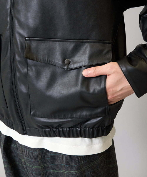 a.v.v(アーヴェヴェ)の「【洗濯機で洗える】フェイクレザーブルゾン(その他アウター・メンズ・ブラック・46/48)」の10枚目の写真
