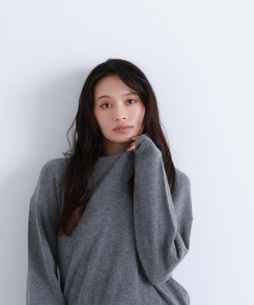 美品❗️EVILACT クールネックニットセーター ◇FOX混ジェントリーシリーズ Vネックニット（ニット/セーター