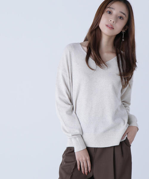 NATURAL BEAUTY BASIC(ナチュラルビューティーベーシック)の「◇FOX混ジェントリーシリーズ Vネックニット(ニット/セーター・レディース・オフホワイト/ダークブルー/ラベンダー/チャコールグレー・FREE)」の16枚目の写真