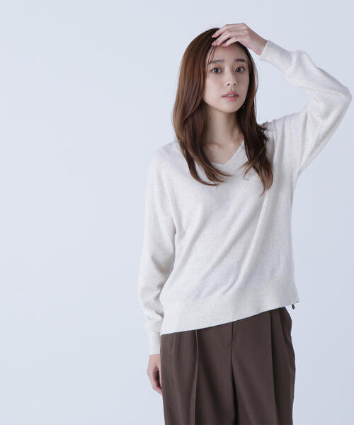 NATURAL BEAUTY BASIC(ナチュラルビューティーベーシック)の「◇FOX混ジェントリーシリーズ Vネックニット(ニット/セーター・レディース・オフホワイト/ダークブルー/ラベンダー/チャコールグレー・FREE)」の18枚目の写真