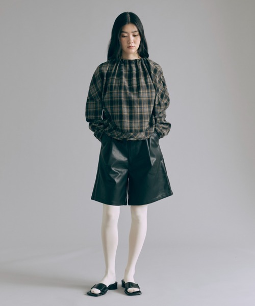 EN NEUME（エンノイム）の「Faux Leather Half Pants（その他パンツ・レディース・アイボリー/ブラック・FREE）」の13枚目の写真