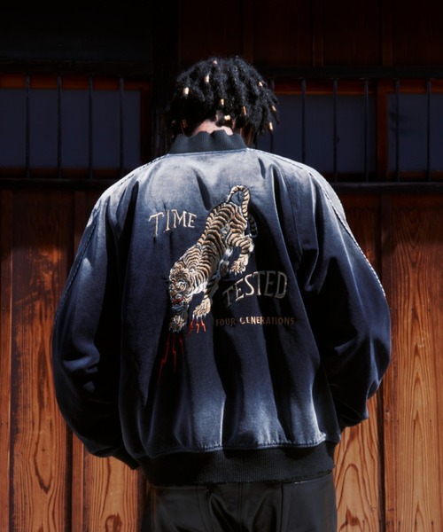 schott(Vbg)Schott/Vbg/EMB. TIGER GRUNGE SOUVENIR JACKET/^CK[ OW X[xjAWPbg(XJW)