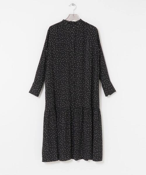 今期 アーバンリサーチ ギャザーティアードワンピース ブラック ドット 今期 アーバンリサーチ ギャザーティアードワンピース ブラック ドット