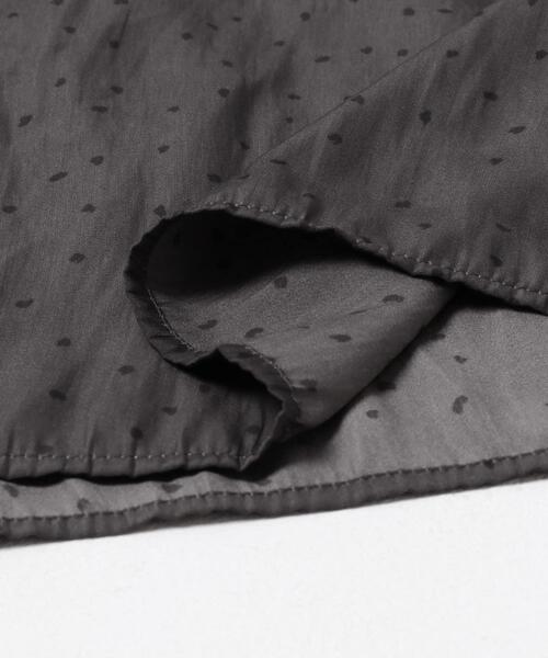 URBAN RESEARCH（アーバンリサーチ）の「ギャザーティアードワンピース（ワンピース・レディース・ブラック/チャコールグレー・FREE）」の16枚目の写真