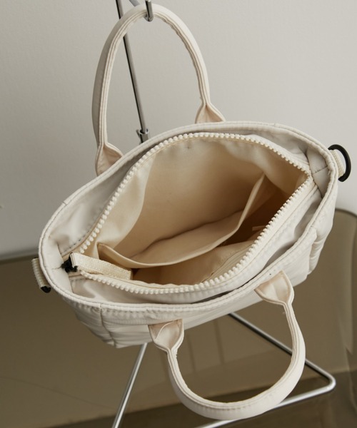 Auntie Rosa Holiday（アンティローザホリデー）の「ミニヘルメットバッグ / ショルダーバッグ（ハンドバッグ・レディース・ブラック/アイボリー・FREE）」の14枚目の写真