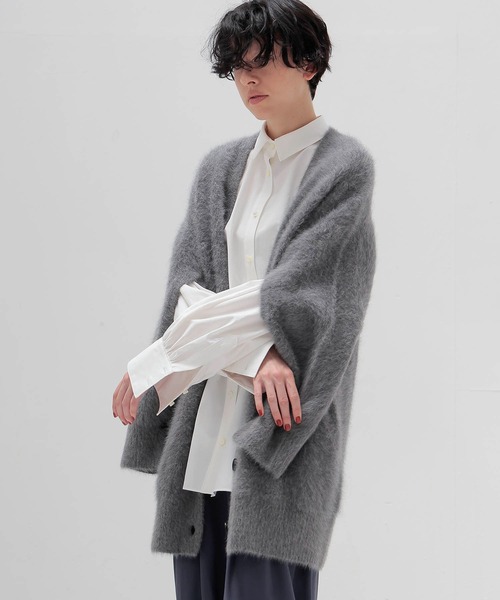 DRESSLAVE（ドレスレイブ）の「fox cashmere slit sleeve cardigan(フォックスカシミヤスリットスリーブカーディガン)（カーディガン/ボレロ・レディース・グレー/カーキ・38）」の8枚目の写真