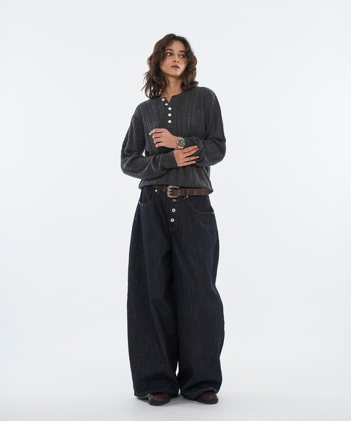 WISH FOR EVER(ウィッシュフォーエバー)の「SILVER BUTTON CABLE HENRY NECK KNIT LONG SLEEVE / シルバーボタンケーブヘンリーネックニットロングスリーブ(ニット/セーター・メンズ・チャコールグレー/ブラック/ネイビー・SMALL/MEDIUM/LARGE)」の7枚目の写真