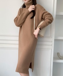 サイドスリットタートルネックロングニットワンピース