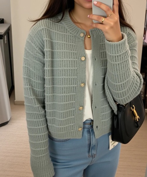 cammie(キャミー)の「パールボタンふわふわニットカーディガン(カーディガン/ボレロ・レディース・ベージュ/グリーン/ピンク/ホワイト・F)」の3枚目の写真