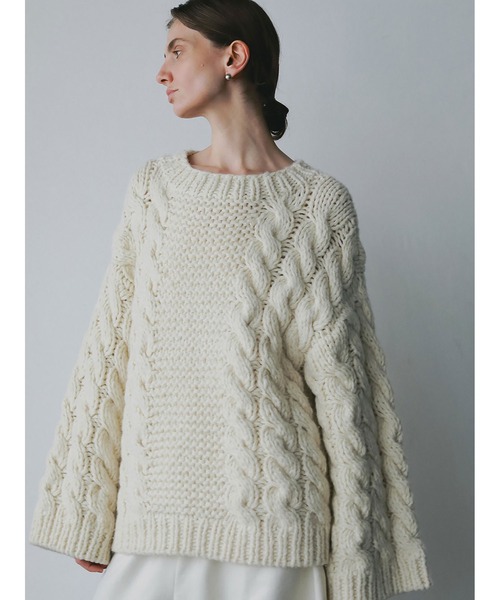 HER.（ハー）の「ハンドケーブルニットプルオーバー（ニット/セーター・レディース・オフホワイト/ブラック・フリー）」の3枚目の写真