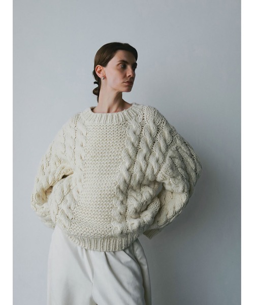 HER.（ハー）の「ハンドケーブルニットプルオーバー（ニット/セーター・レディース・オフホワイト/ブラック・フリー）」の6枚目の写真