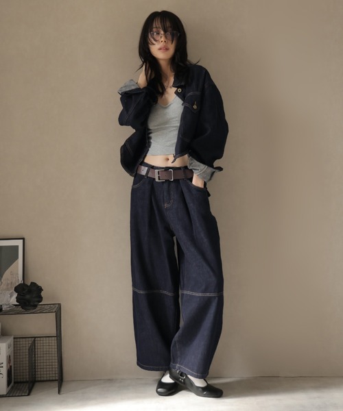 Ulysses(ユリシス)の「【セットアップ】ベルト付きデニムジャケット&バレルレッグパンツ(セットアップ・レディース・ネイビー/ブルー・M/S)」の1枚目の写真