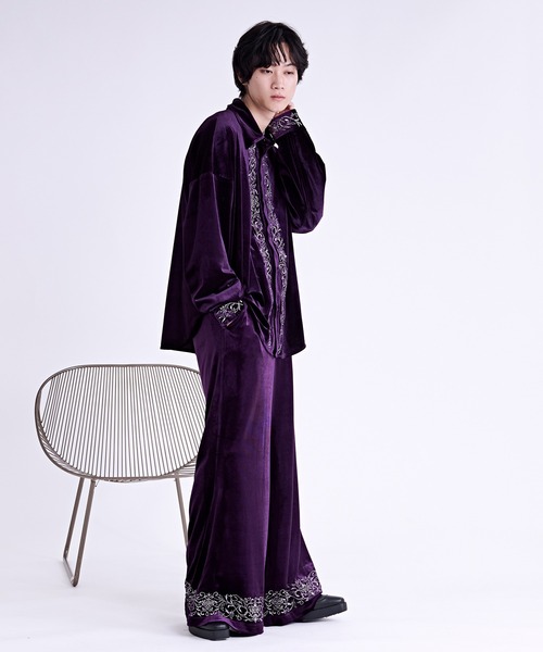 Ellno Loset(エルノロゼット)の「ベロア刺繍フレアパンツ(スラックス・メンズ・ブラック/パープル・X-SMALL/SMALL/MEDIUM/LARGE)」の12枚目の写真