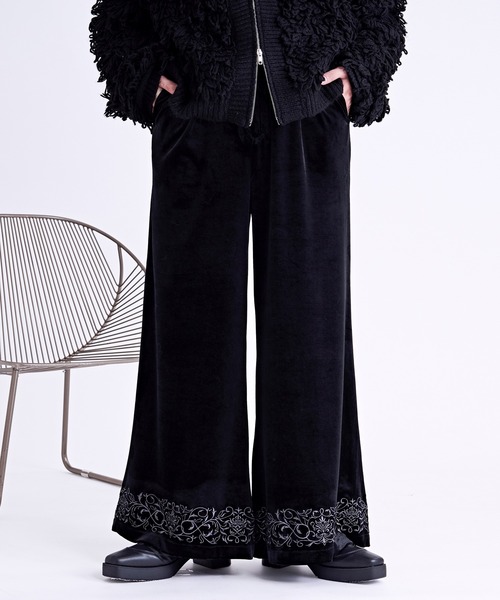 ベロア刺繍フレアパンツ/SETUP対応（スラックス）｜Ellno Loset