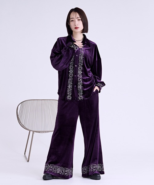 Ellno Loset(エルノロゼット)の「ベロア刺繍フレアパンツ(スラックス・メンズ・ブラック/パープル・X-SMALL/SMALL/MEDIUM/LARGE)」の6枚目の写真