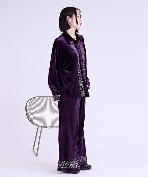 Ellno Loset(エルノロゼット)の「ベロア刺繍フレアパンツ(スラックス・メンズ・ブラック/パープル・X-SMALL/SMALL/MEDIUM/LARGE)」の8枚目の写真